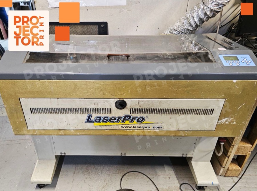 Лазерный гравер GCC LaserPro Explorer II